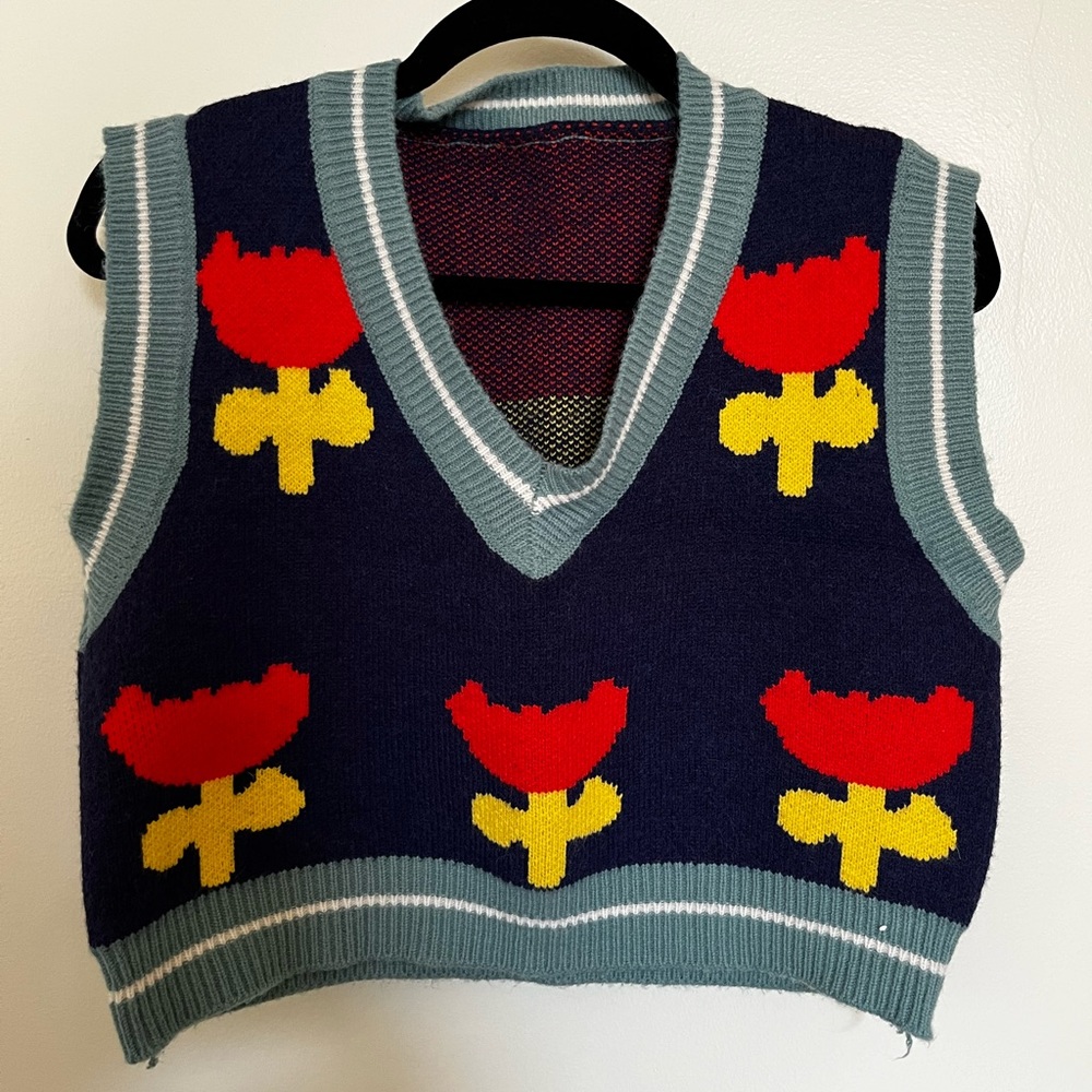 (SOLD) Print Sweater Vest